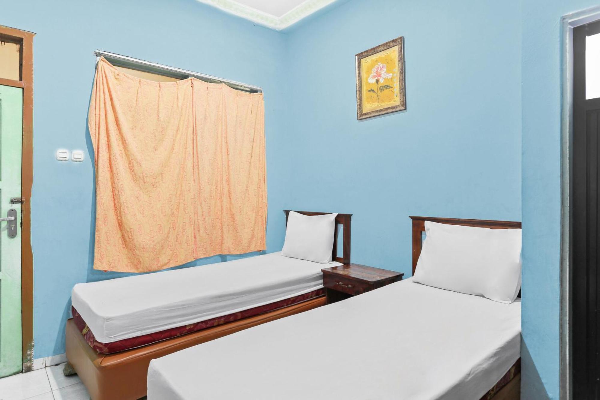 Oyo 93046 Hotel Fortuna Parepare Dış mekan fotoğraf